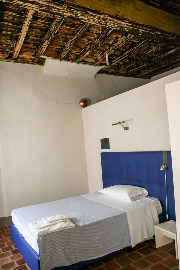 Palazzo Sacco Hostello Fossano Exterior photo