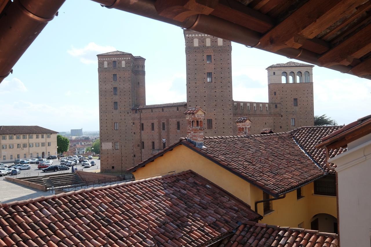 Palazzo Sacco Hostello Fossano Exterior photo